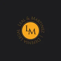 Logo Lic. Leonel Martínez abogado Tijuana